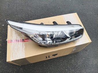Pravé přední světlo KIA CEED 2 II. B22R - 7