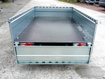 Přívěsný vozík 2,06m x 1,11m, 130Km/h, perforované bočnice - 7