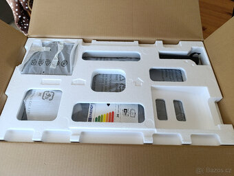 Monitor SAMSUNG M5 32" 32AM500NR 81,3 cm (32") 1920 x 1080 - 7