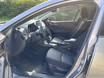 MAZDA 3 2.0 88 KW - JEN 52 000 KM - BENZÍN - 7