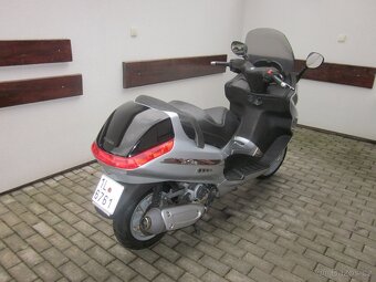 piaggio x8 200.Model 2006.nová STK,Moc hezky stav. - 7