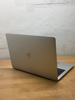 MacBook Pro M2 2022 /8GB RAM/256GB SSD/Záruka 100% BATERIE - 7