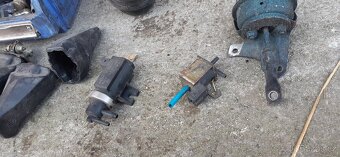 VW Golf 3 TDI / Vento náhradní díly - 7