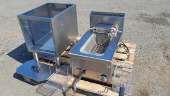Elektrická fritéza Mareno FQE 41 na podestavbě. ( 9 kw - 7