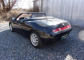 Alfa Romeo Spider 2.0 T.S. 114kW 213 000KM NOVÝ benzín - 7