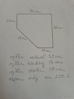 Akvárium větší rohové - 7