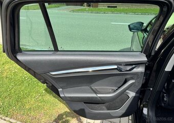 Škoda Octavia 2,0 TDI DSG COMBI STYLE nafta automat 110 kw - 7