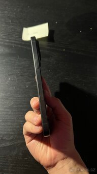 Apple iPhone 15 Pro Max 256 GB - 7