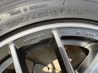 Kola 225/45 R17 Volkswagen Golf 8 - 7