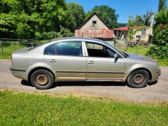 Skoda superb 1.9 96kw manuál - 7