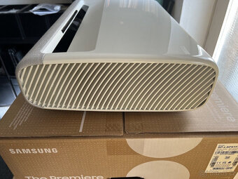 Samsung, premiérový 4K laserový projektor LSP9T, v perfektní - 7