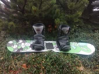 snowboard 108 + boty 23 - 7