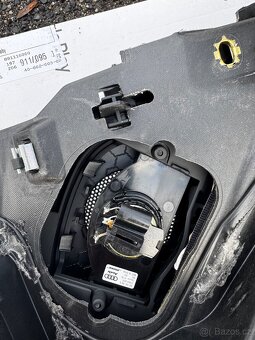 Palubka Audi A7 C7 FL – S výřezem na Head-Up Display + výztu - 7