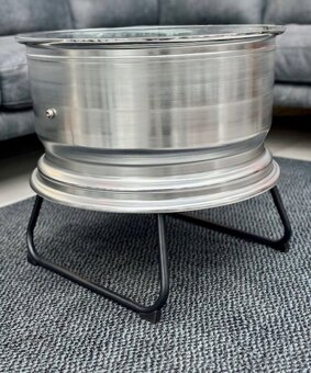 Designový stůl z litého kola - 7