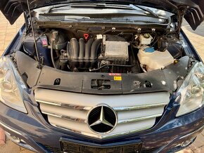 Mercedes-Benz B200 benzin 5kvalt Alu Tažné Béžový Interiér - 7