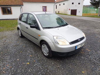 Ford Fiesta 1.3 51Kw RV.2004 TAŽNÉ - NOVÁ STK - 7