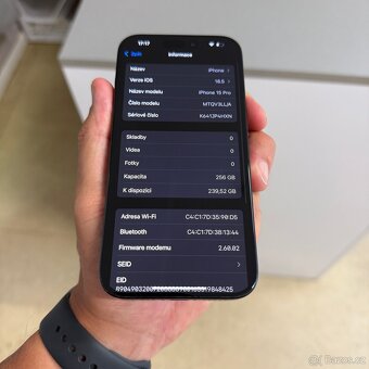 iPhone 15 Pro 256GB, pěkný stav, rok záruka - 7