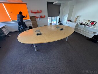 Velký oválný kancelářský stůl 320×185cm /8 osob - 7
