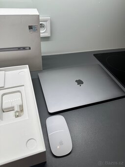 MacBook Air 13" Apple M1| 8GB RAM | 256GB SSD - 7