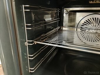 Vestavná trouba AEG - 7