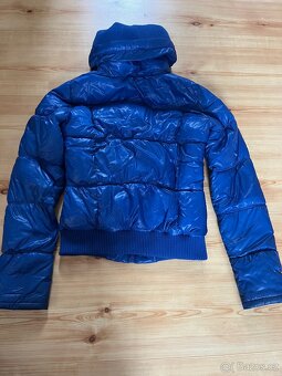 Modrá dámská bunda Bershka - 7