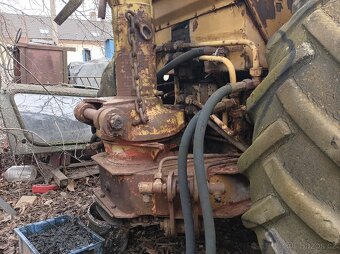 Traktor bagr bělorus - 7