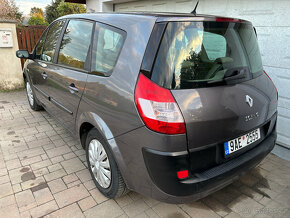 Renault Grand Scenic 1.9 dCi 88kW 7 míst - 7