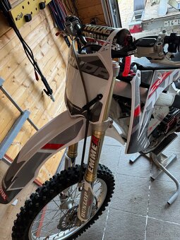 Elektrická motorka Honda CRF - 7