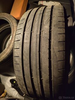 Pneu Dunlop 225/40 R18 - 7