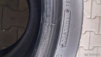 Prodám 2 x letní pneu Falken 225/45/19 - 7