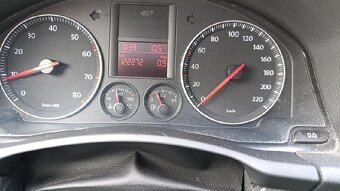 VW Golf 5 1.4 - 7