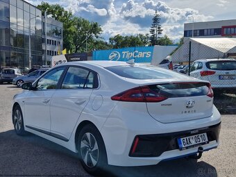 Hyundai IONIQ 1.6 HEV first edition rok 2017 1.majitel - 7