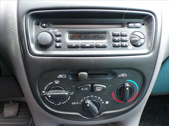 Peugeot 206 1,1 i KLIMATIZACE-HNED ODJÍŽDÍTE - 7