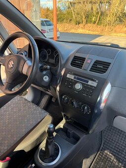 Suzuki SX4 - 7
