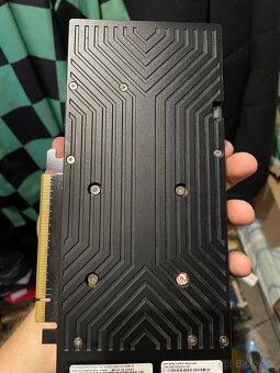 Prodám stále výkoný základní hardware - 7