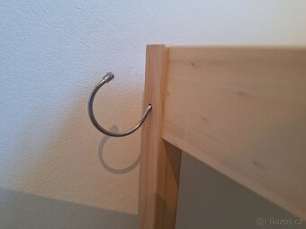 Dětský stůl se židlemi IKEA LÄTT vč. držáku na roli papíru - 7