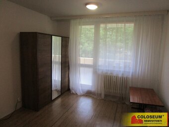 Znojmo, pronájem bytu OV 1+1, 33 m2 , balkon, sklepní kóje – - 7