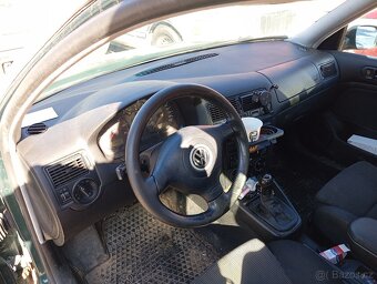Golf 4 1.6i - 7