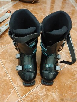 Velmi málo ježděné carvingové lyže Blizzard (jen pár jízd) - 7