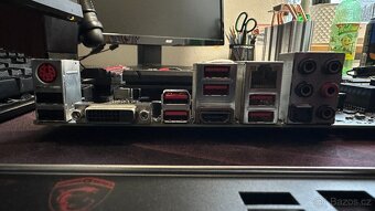 MSI Z170A GAMING M3 + i5-6600K (4C/4T) - 7