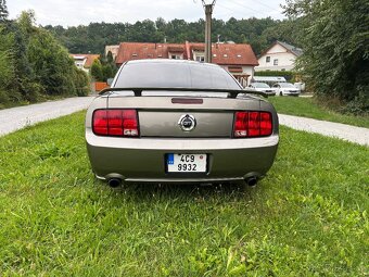 Ford Mustang 4,6 GT - 7