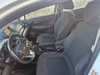 Chevrolet Orlando 1.8 benzin - 7 míst - tažné - 1 majitel - 7