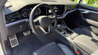 VOLKSWAGEN TOUAREG 3.0 V6 TDI 286k R-Line 4Motion Tiptronic - 7