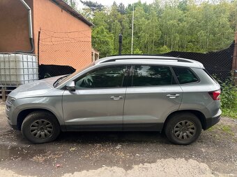 prodám Škoda karoq 2.0tdi 110kw na dily nebo opravu - 7