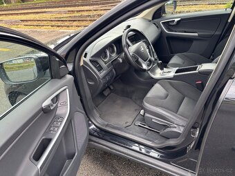 Volvo XC60 D5 AWD 2,4 151kW - 7