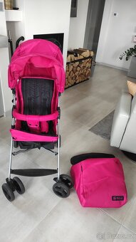 Prodám golfový kočárek růžové barvy - 7