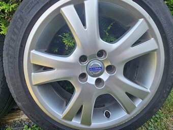 Prodám 4 originální alu kola 225/45 R17 na Volvo S60, V70. - 7