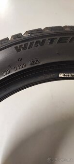 Zimní 235/45/18 Pirelli Sottozero 3 Winter, DOT4222, 7.5mm - 7