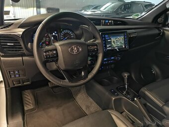 Toyota Hilux Extra Cab 2.8 D-4D Invincible 4x4 - ZÁRUKA - 7