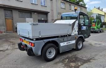 Víceúčelový zametací stroj AUSA B200H, sklápěč, 4x4 - 7